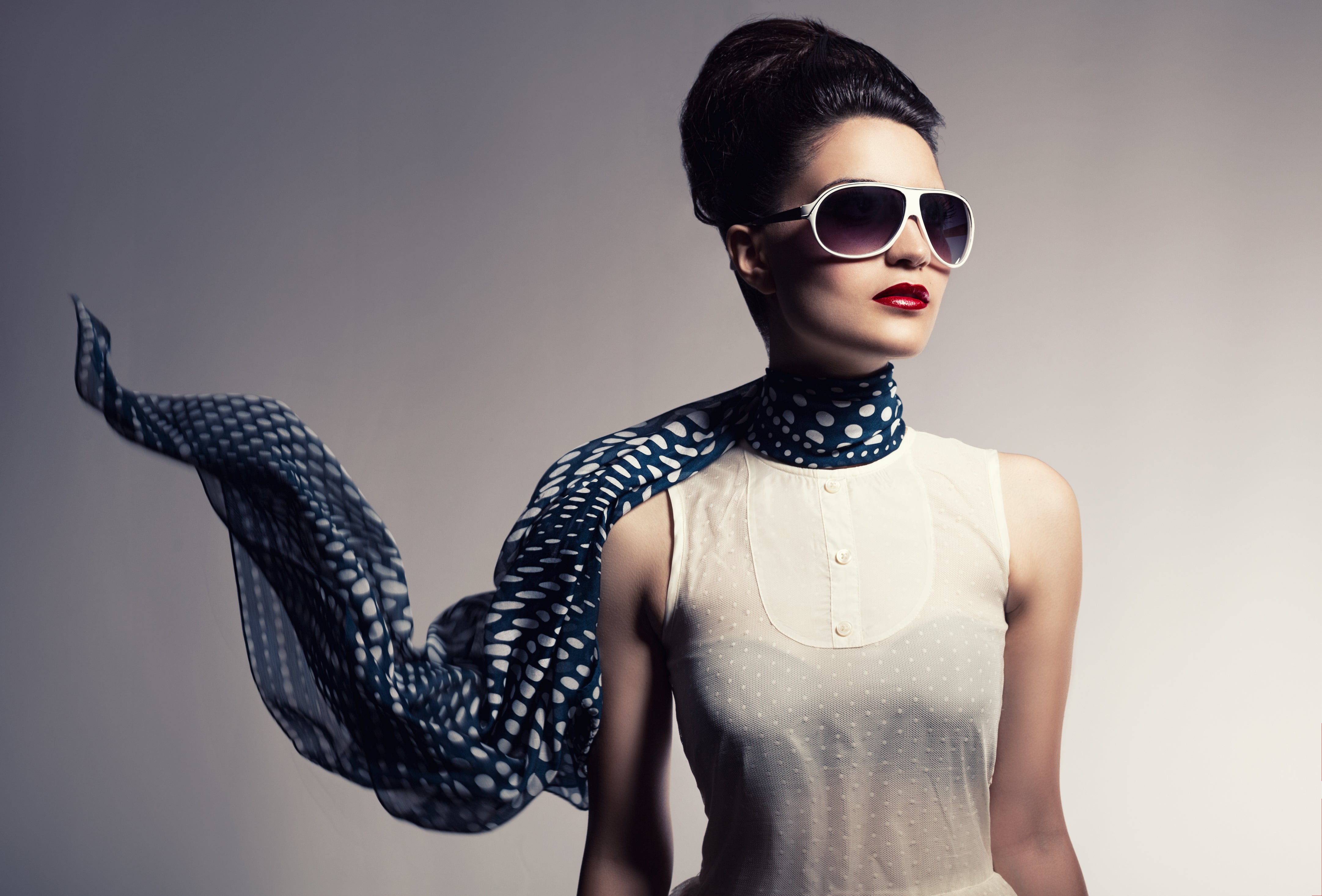 Exquisite accessory Garners Admiring Glances