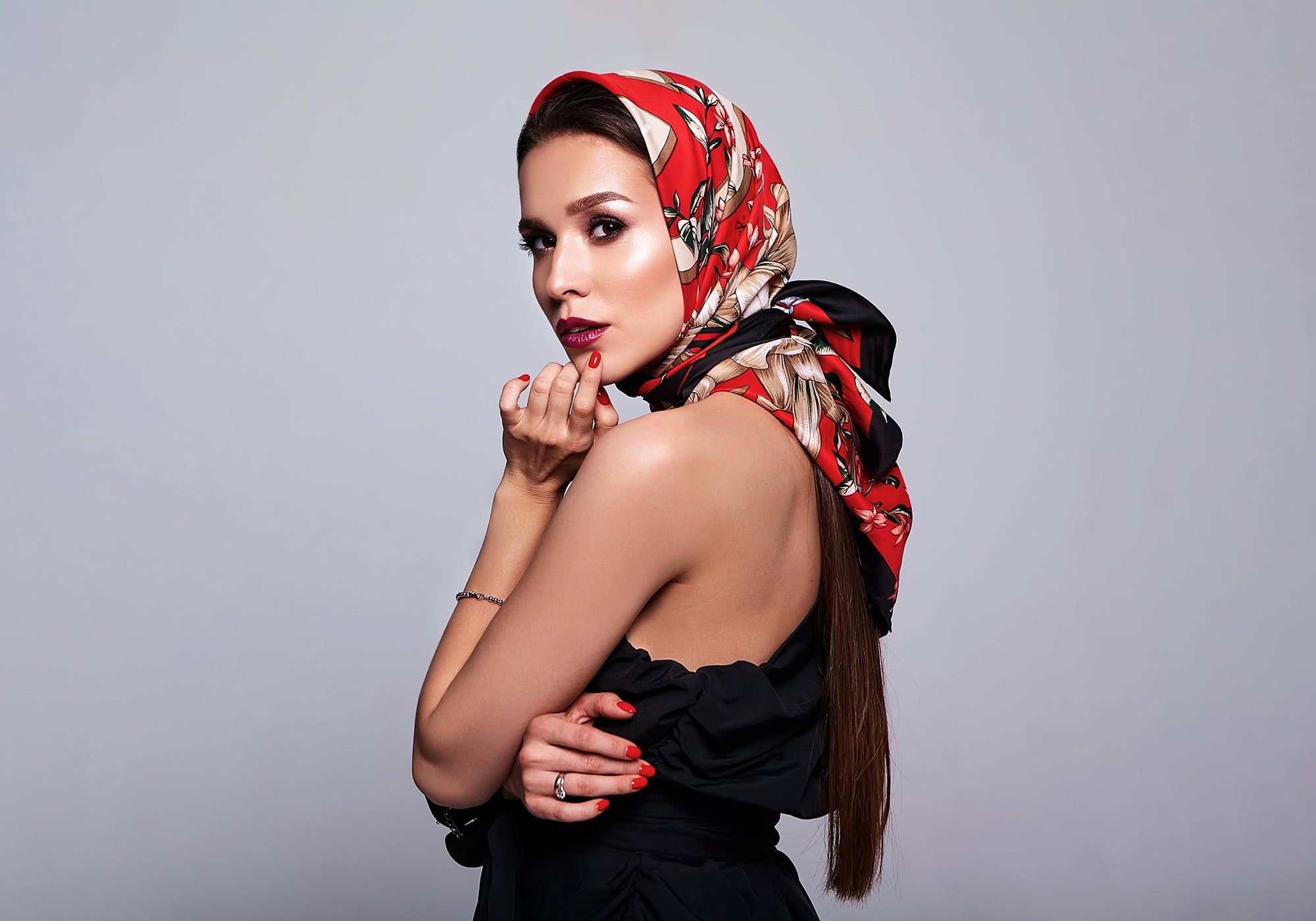 Faliero Sarti: fabrics, prints, and style features