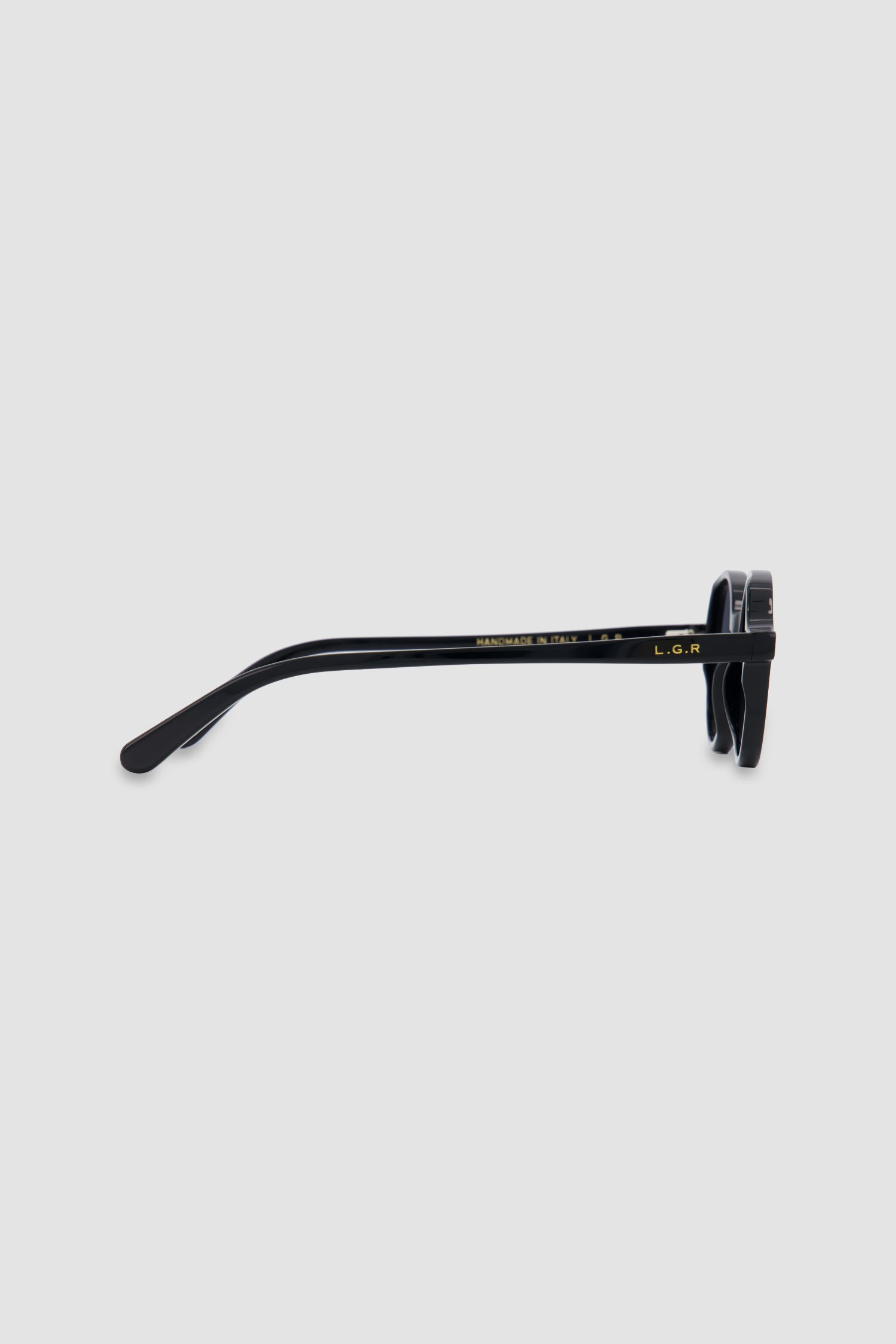L.G.R Black/Blue Photochromic 46' Reunion Sunglasses