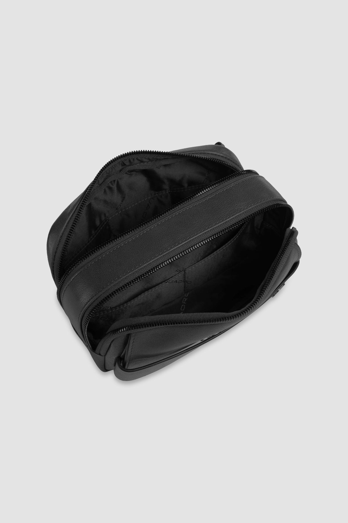 Piquadro Black Leather Wristlet