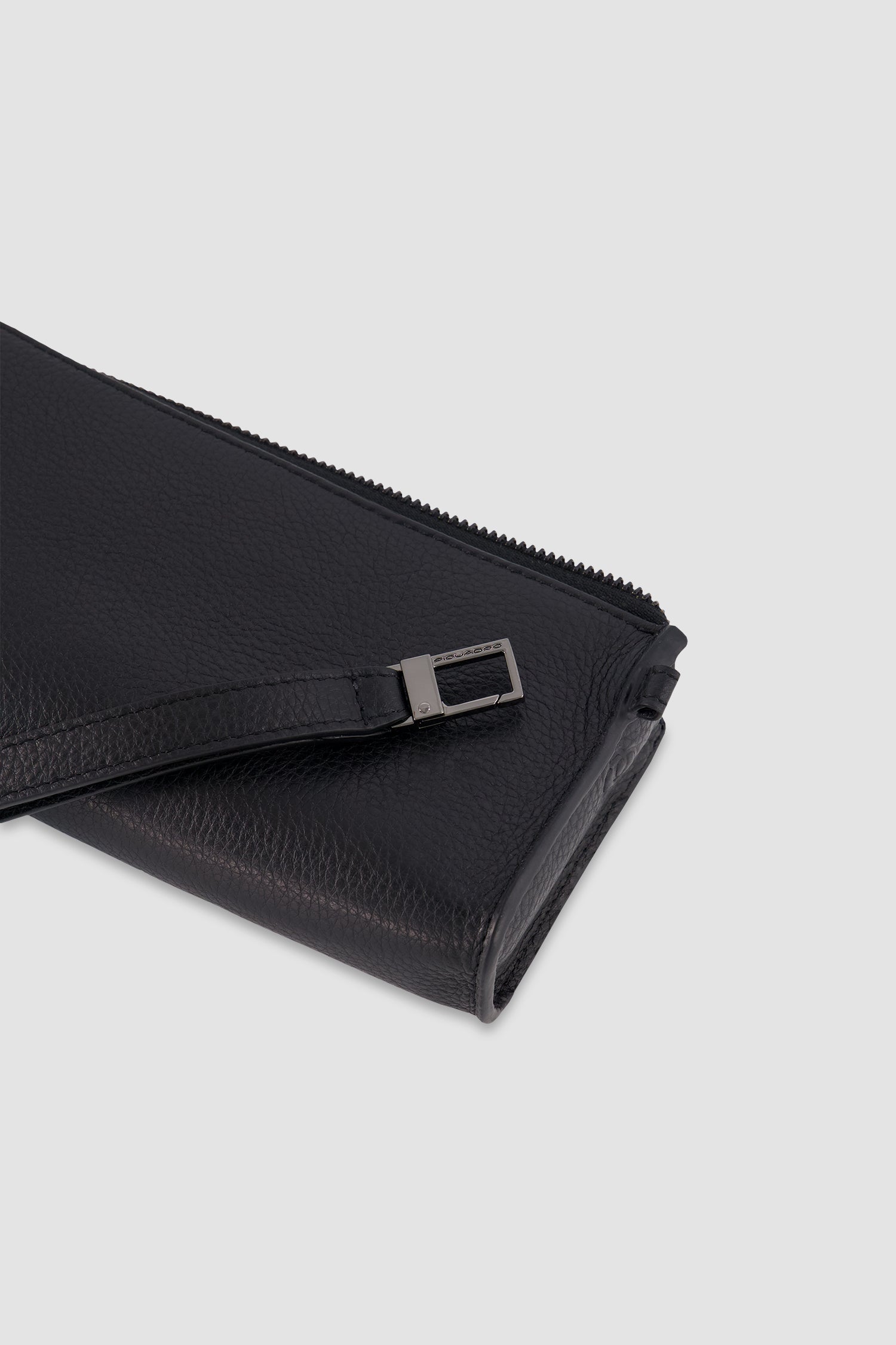 Pochette Piquadro en cuir noir