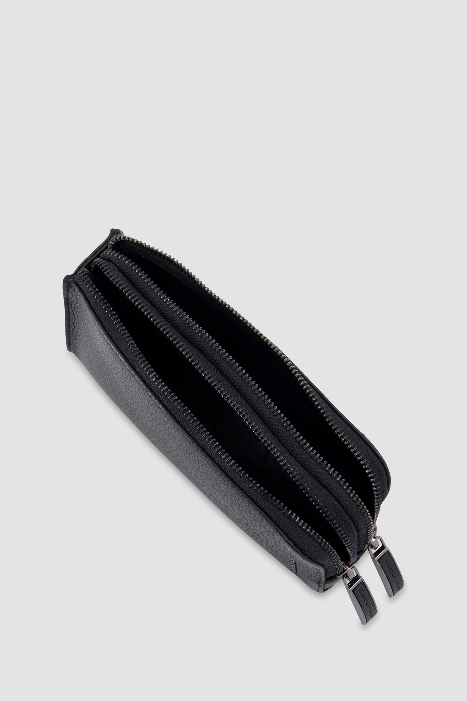Pochette Piquadro en cuir noir
