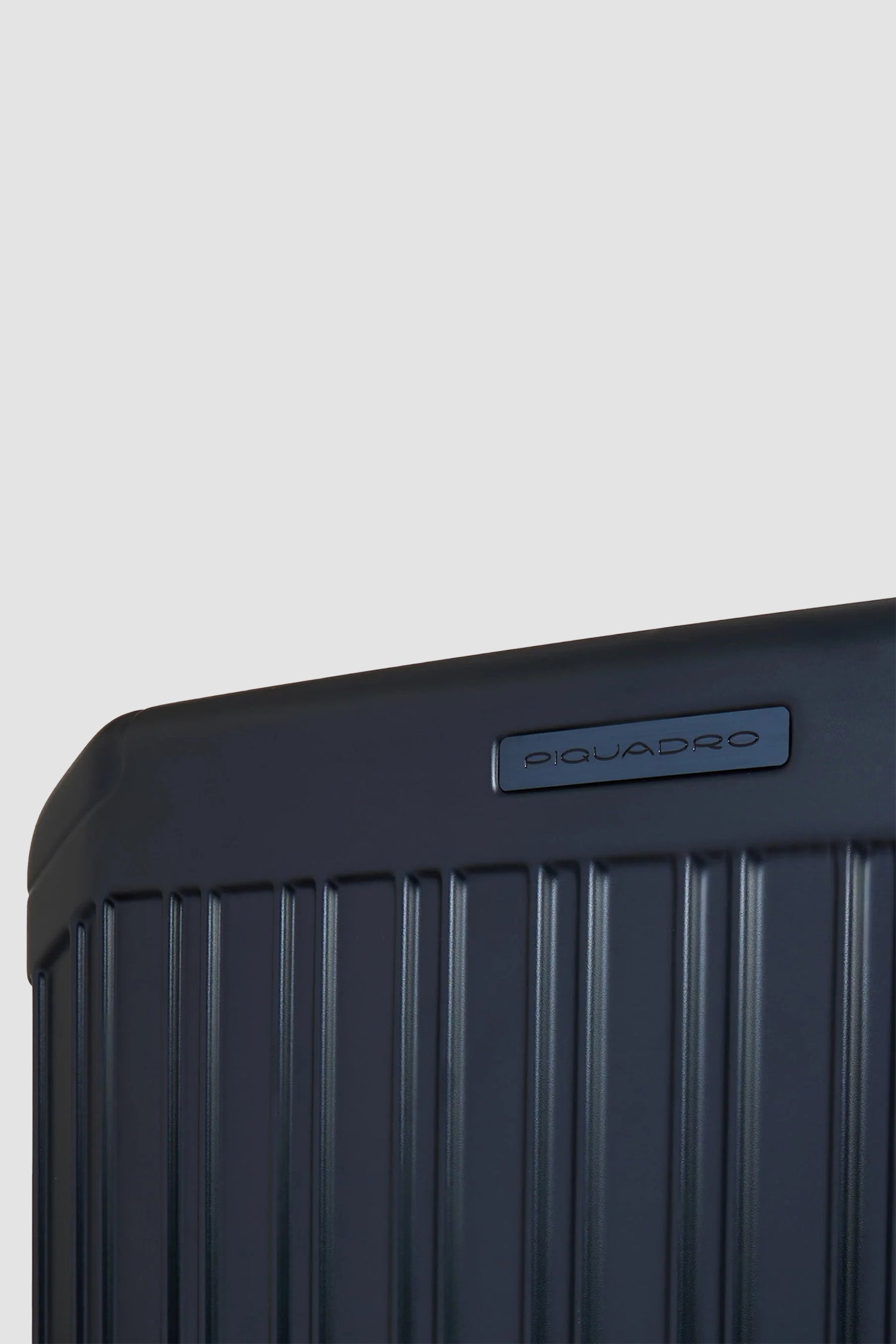 Piquadro Blue Extra Large 4 Wheel Suitcase
