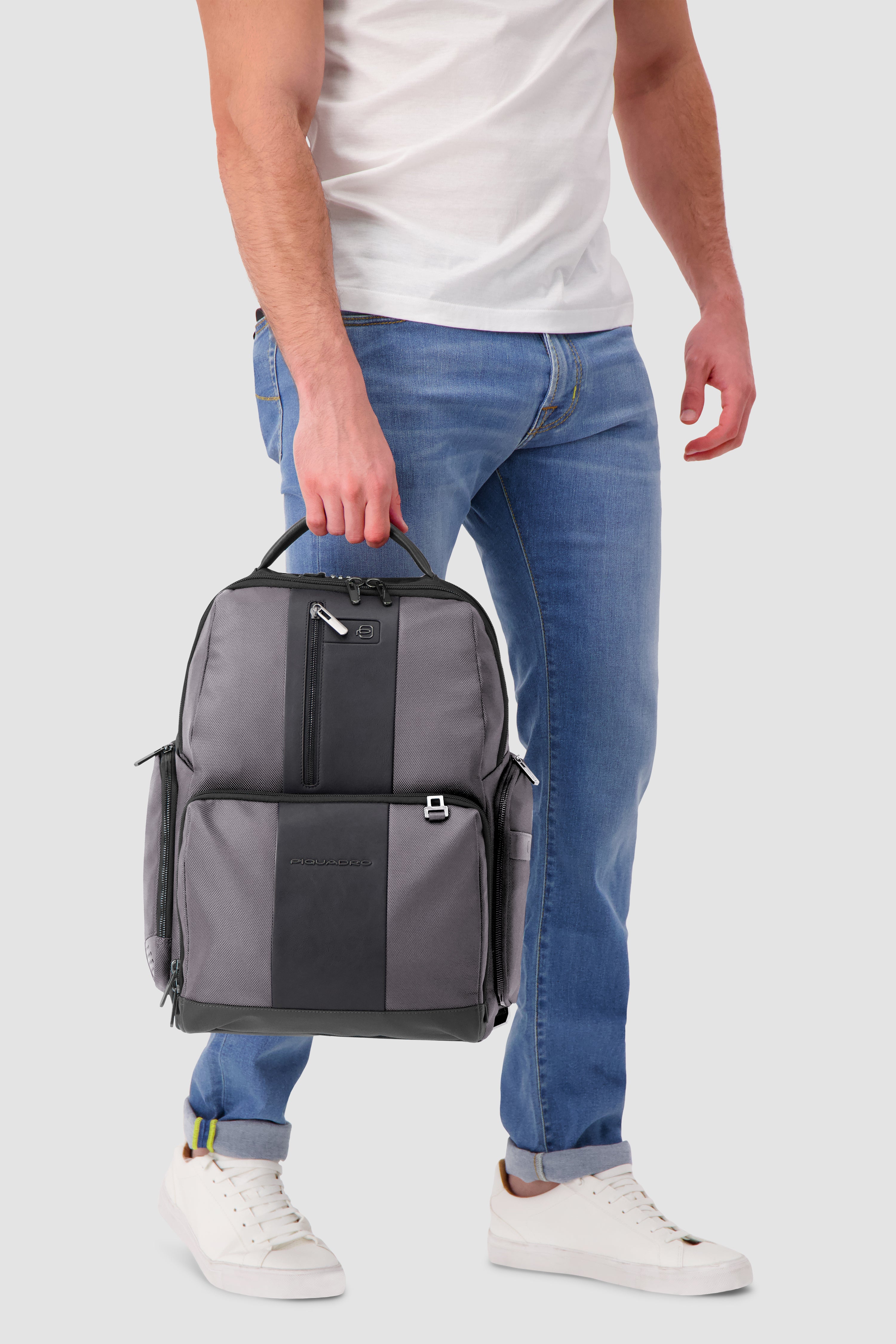 Sac à dos pour ordinateur portable Fast-Check 15,6" Piquadro anthracite/noir