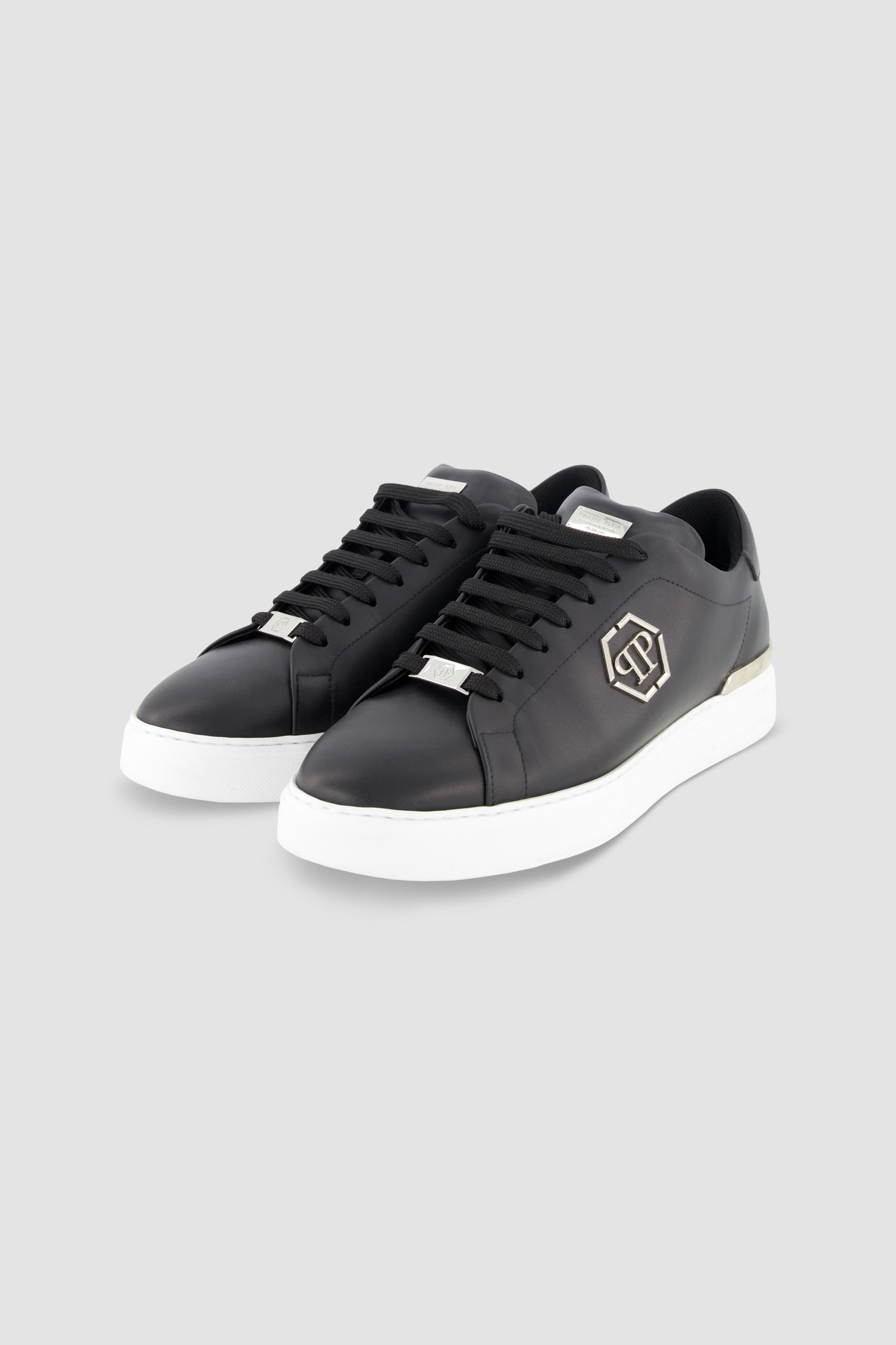 Philipp Plein Black Leather Lo-Top Hexagon Sneaker