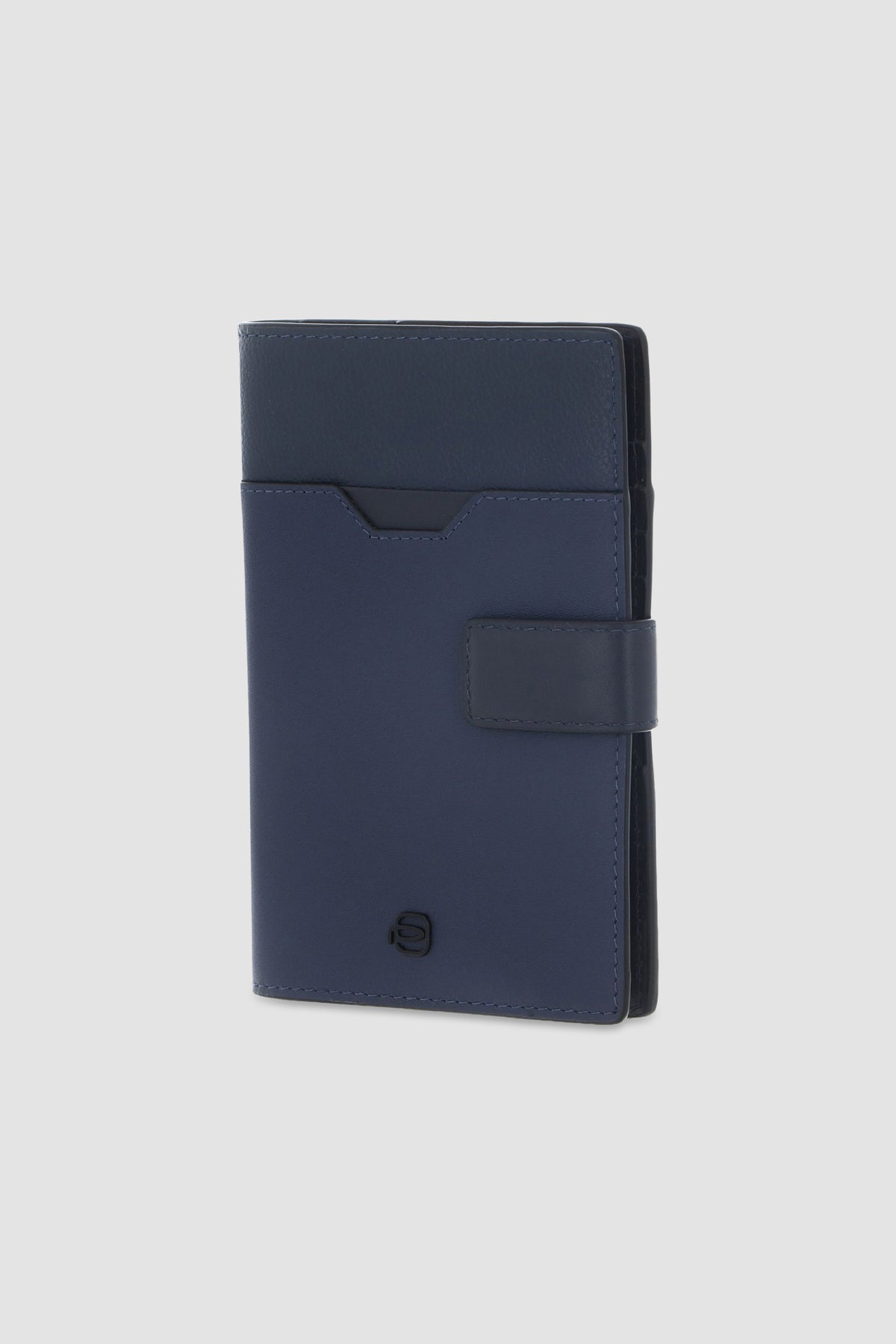Piquadro Blue Passport Holder
