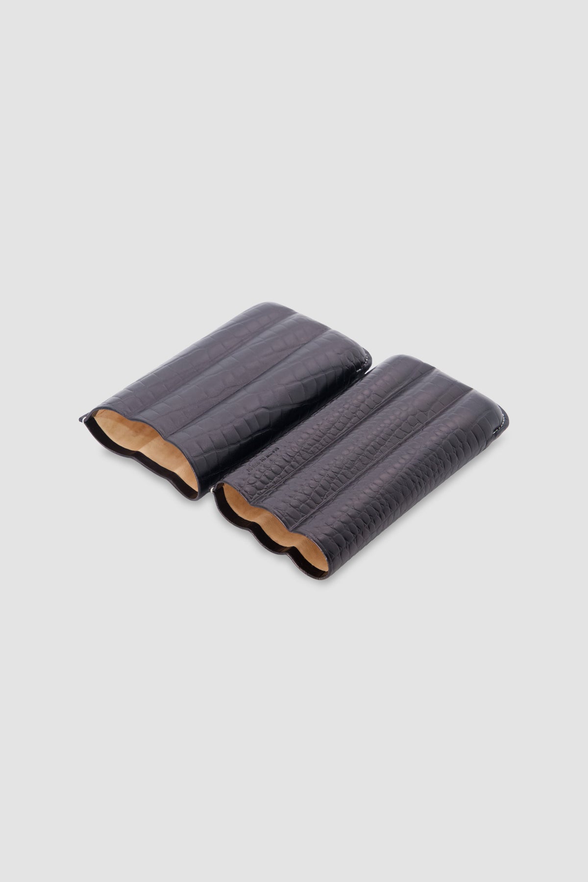 Jemar Black Triple Embossed Leather Cigar Case