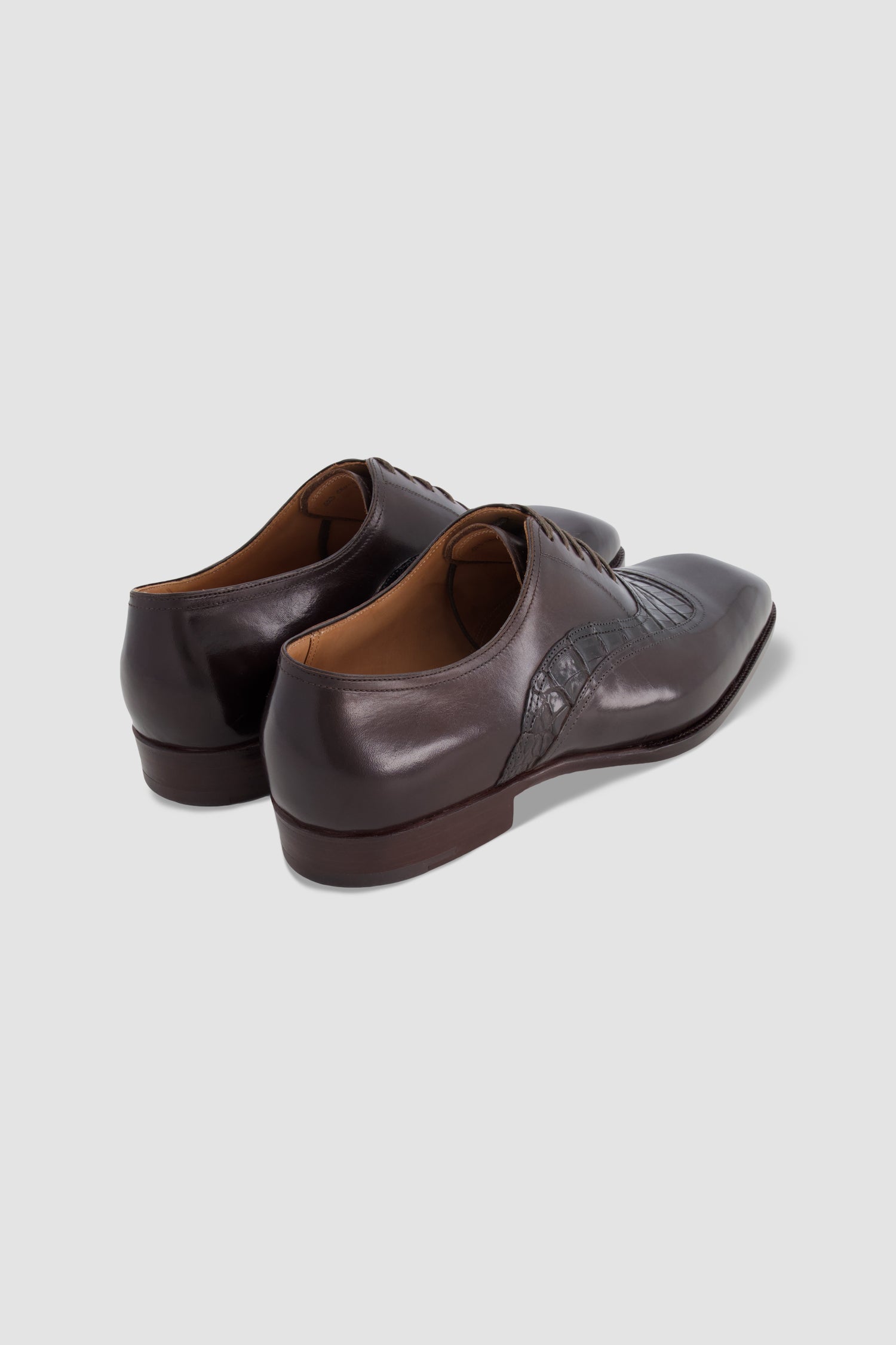 Saint Crispin's Straight Wing Dress Oxford