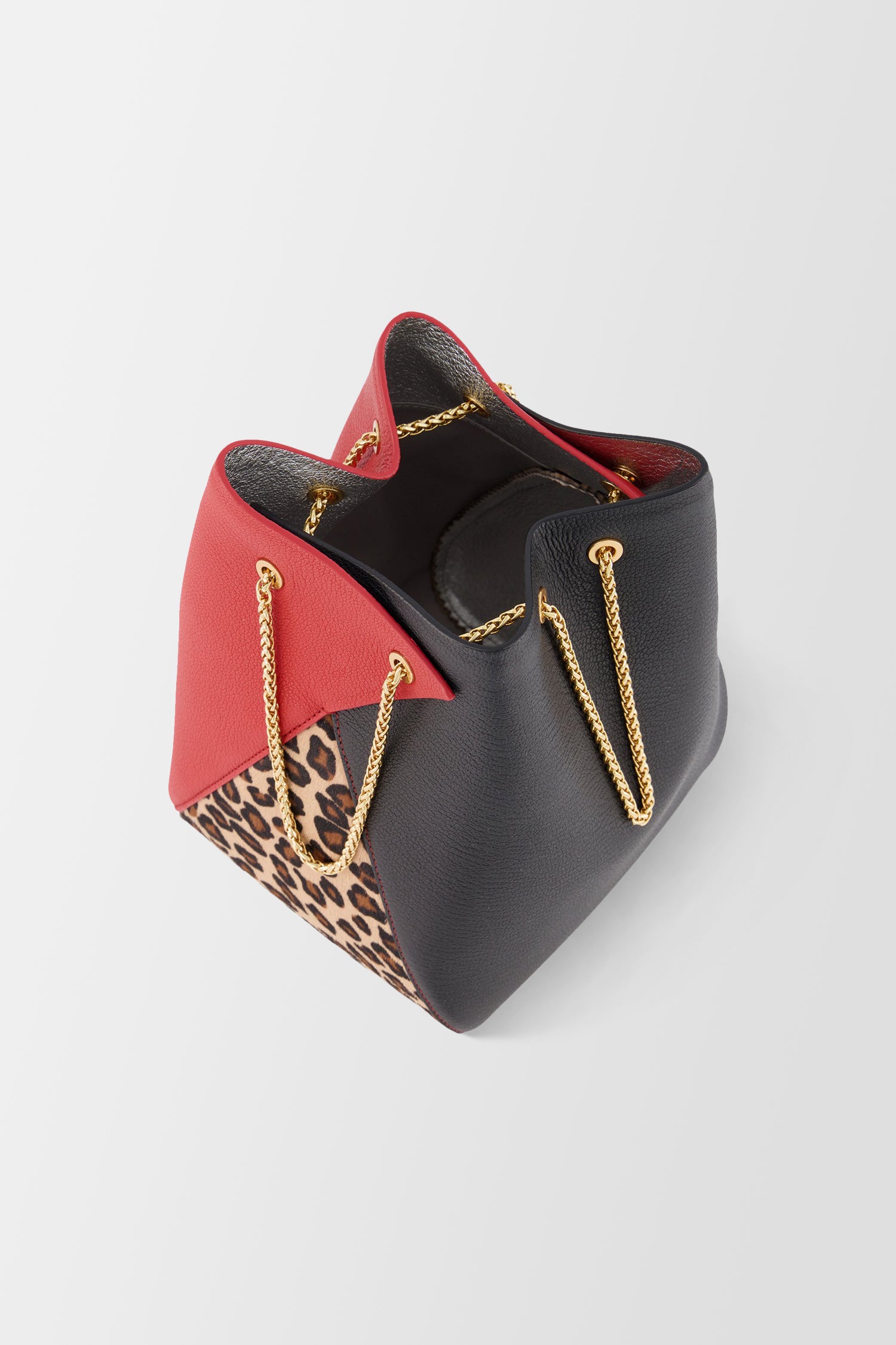 The Volon Leopard Mani Bucket Bbag