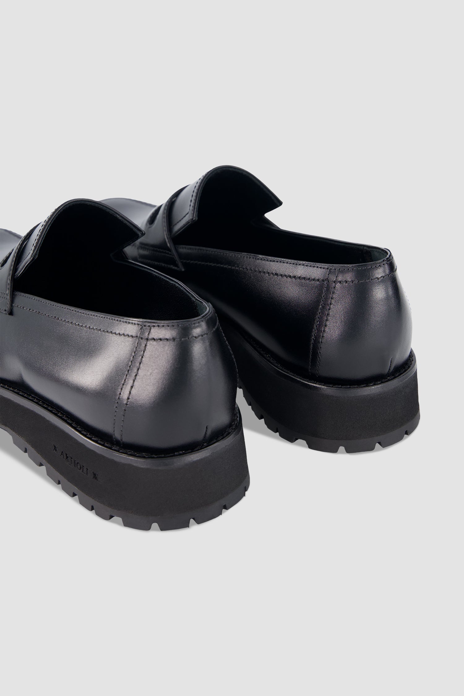 Artioli Black Leather Loafers