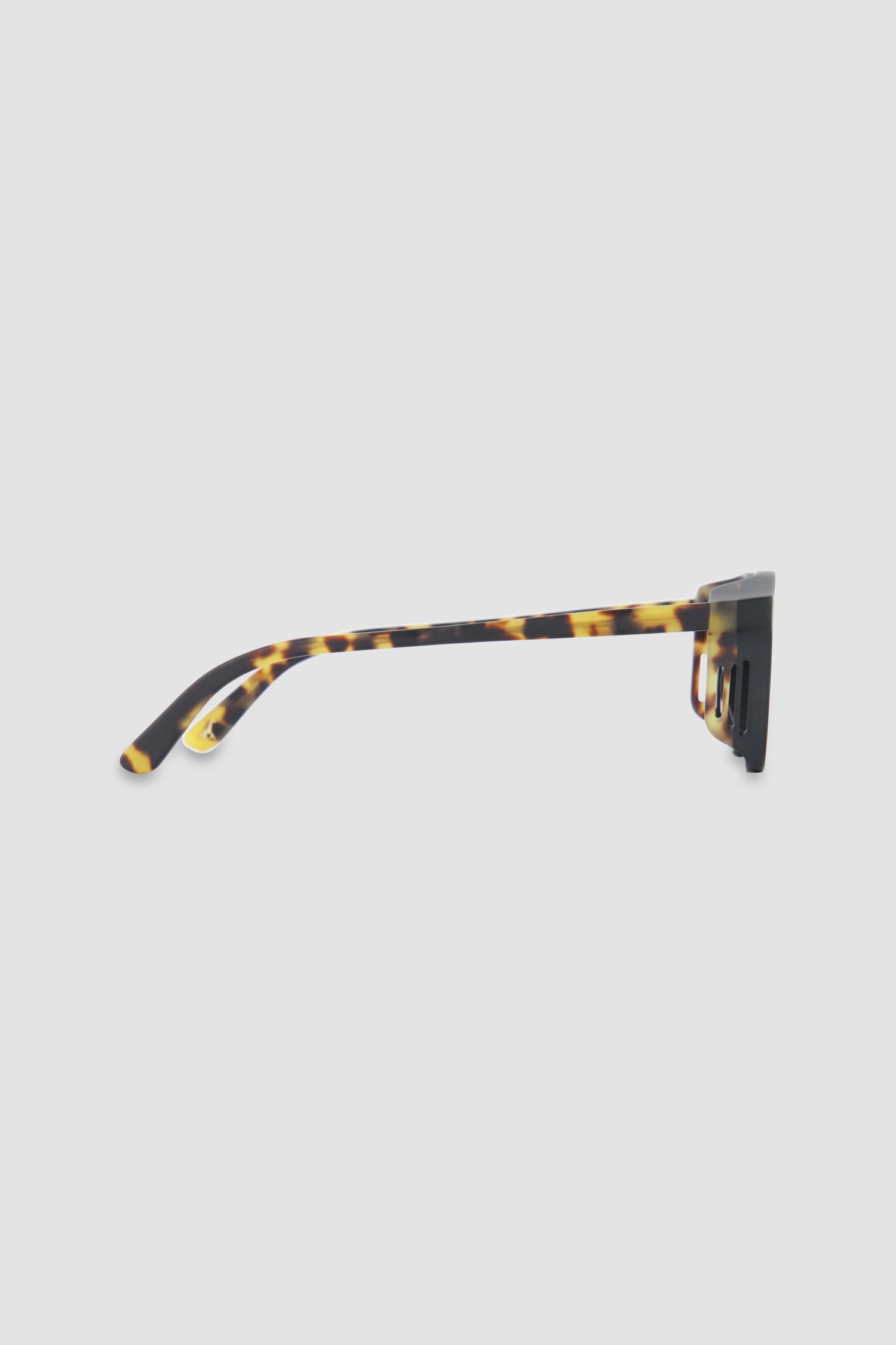 L.G.R Black/Yellow Photochromic Fez Explorer