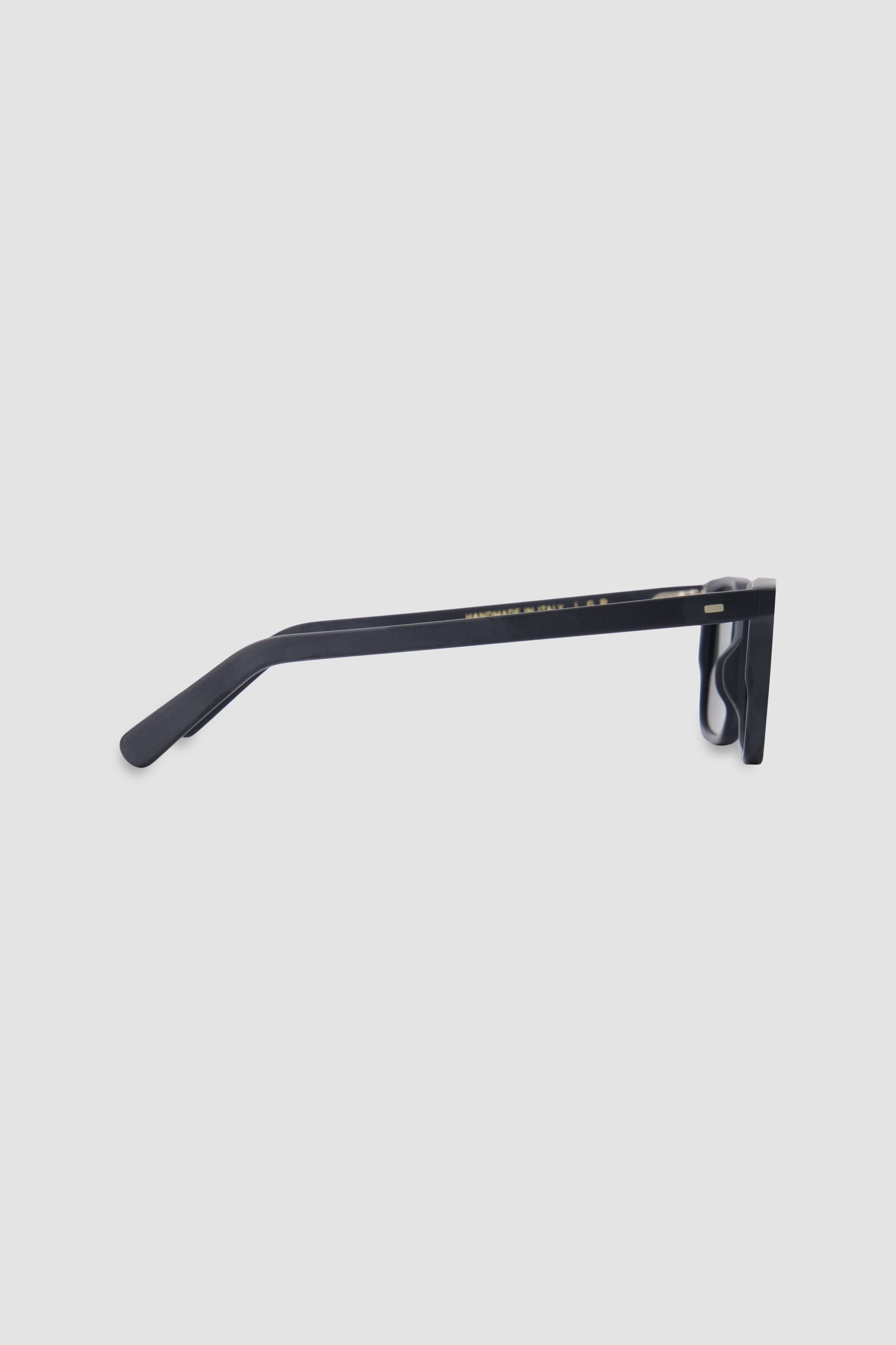 L.G.R Black Suez Matt Sunglasses
