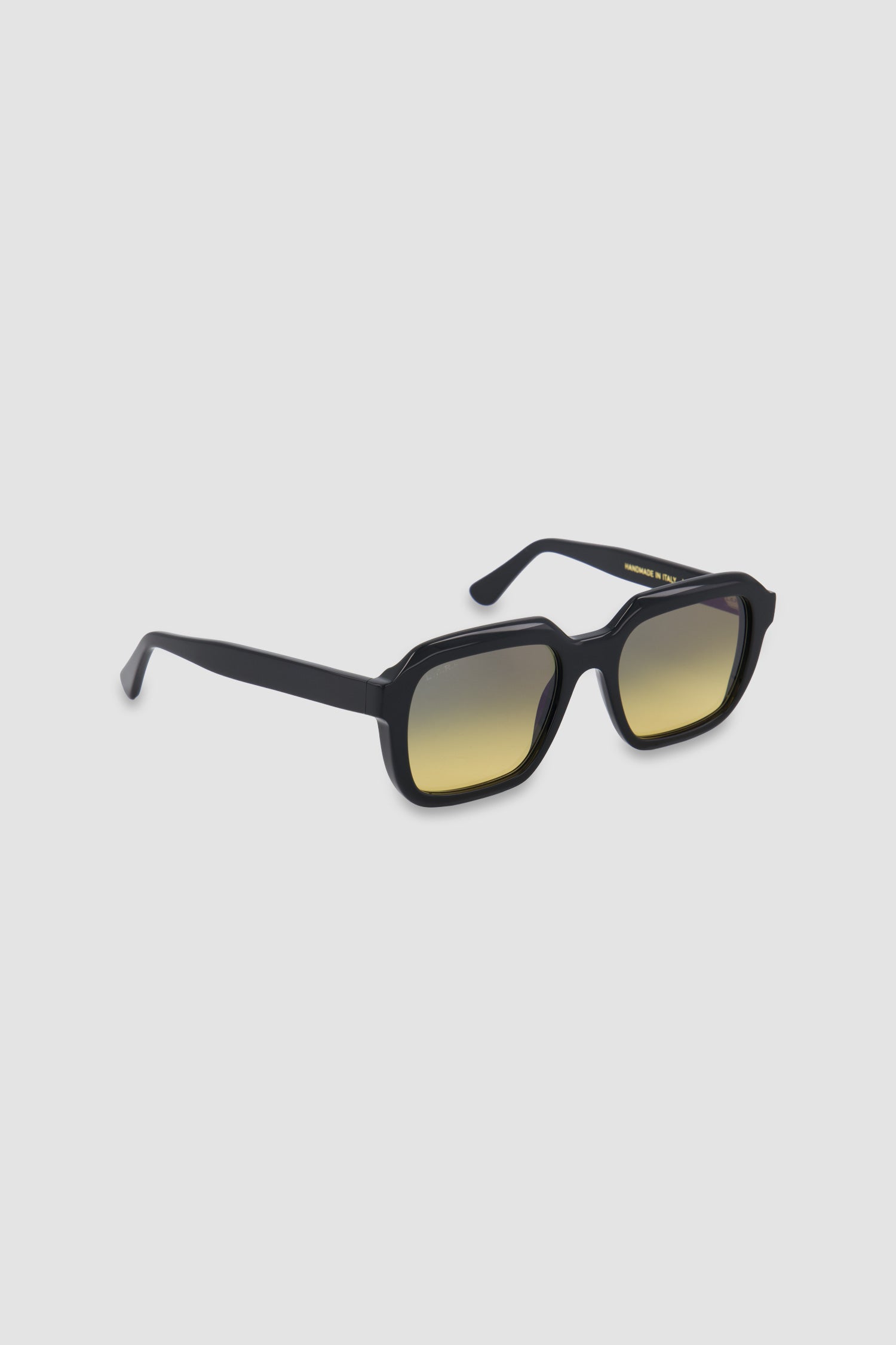 L.G.R Black/Yellow Gradient Photochromic 55' Raffaello Sunglasses