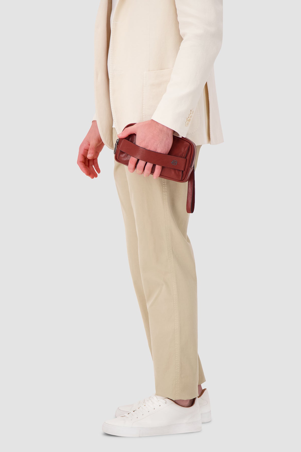 Piquadro Rust Leather Wristlet