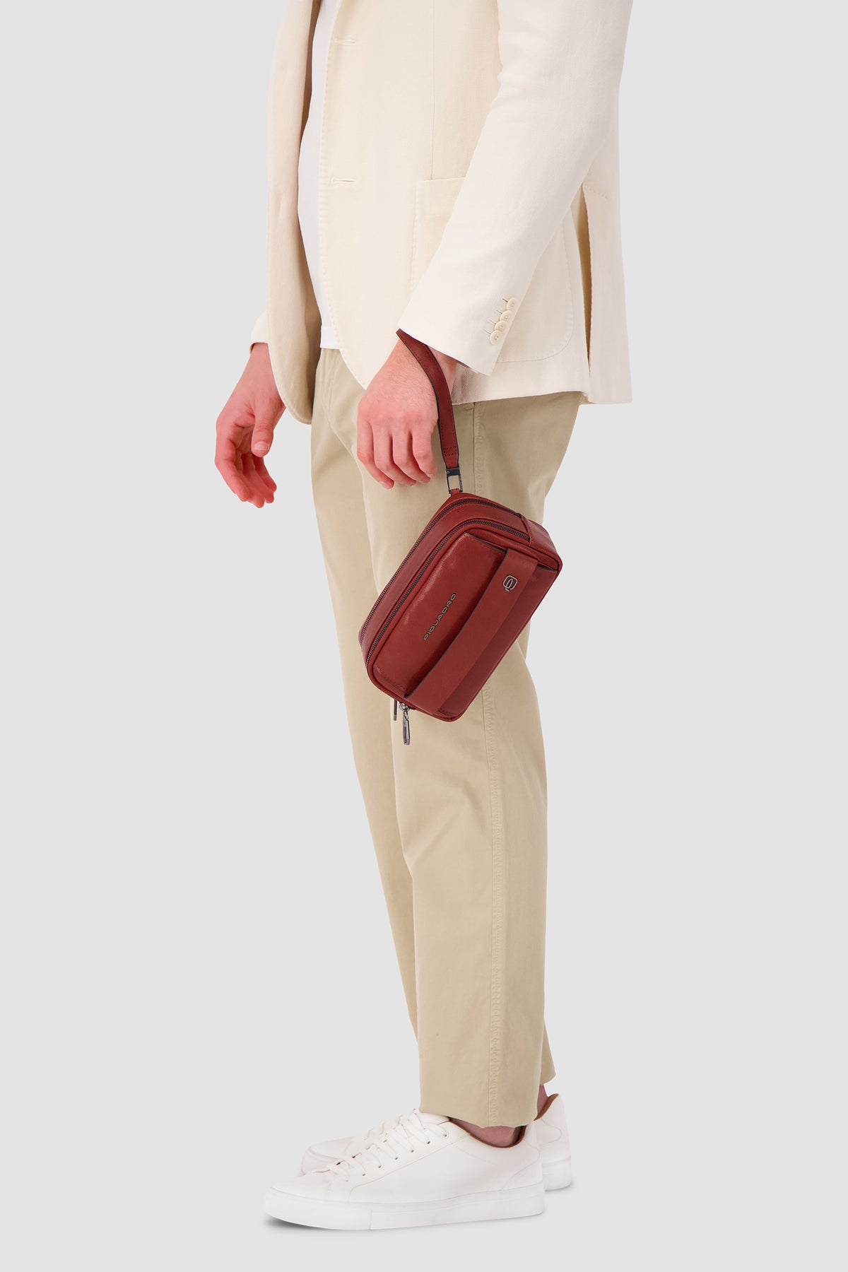 Piquadro Rust Leather Wristlet