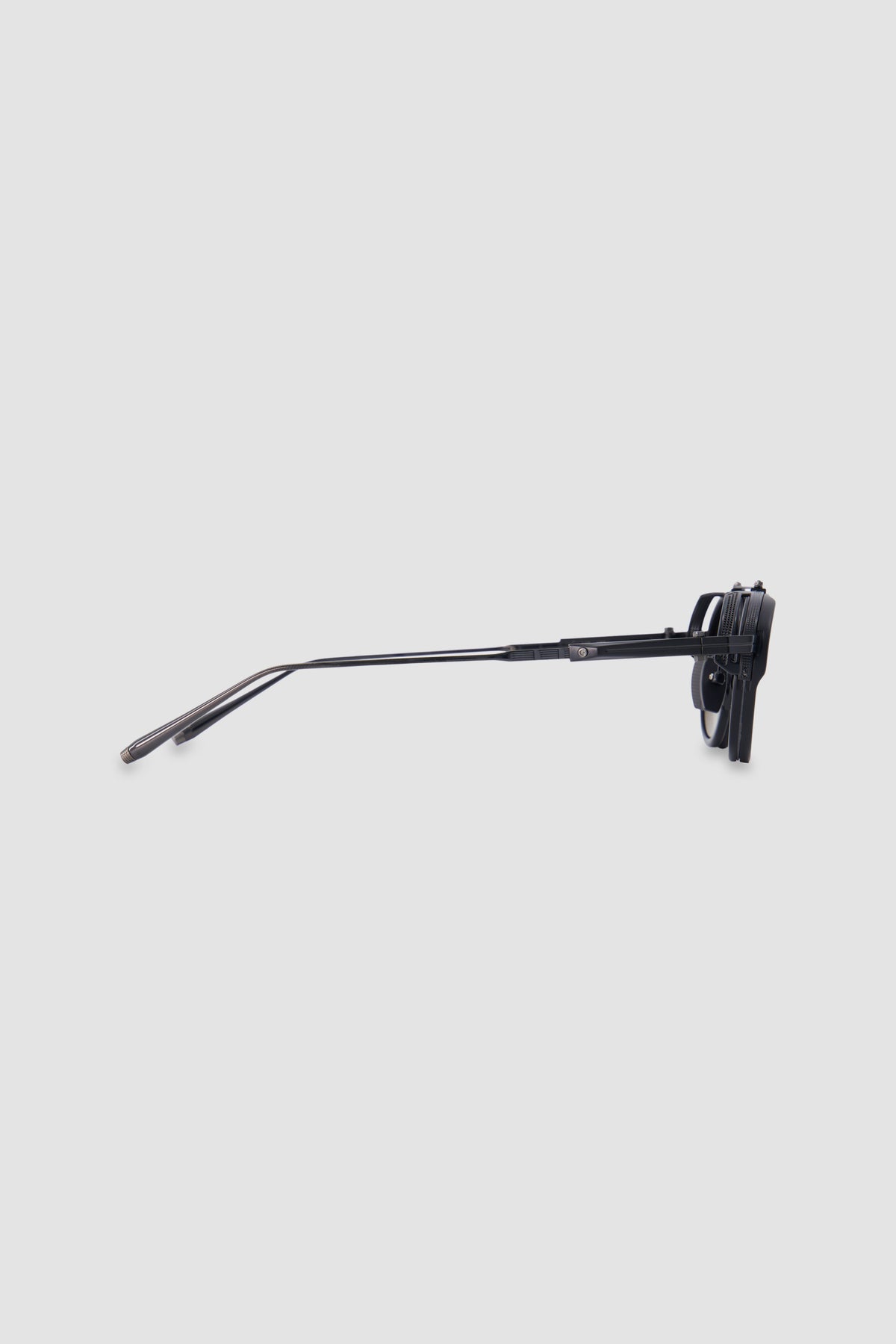 Akoni Black Matte Round Infinity Sunglasses