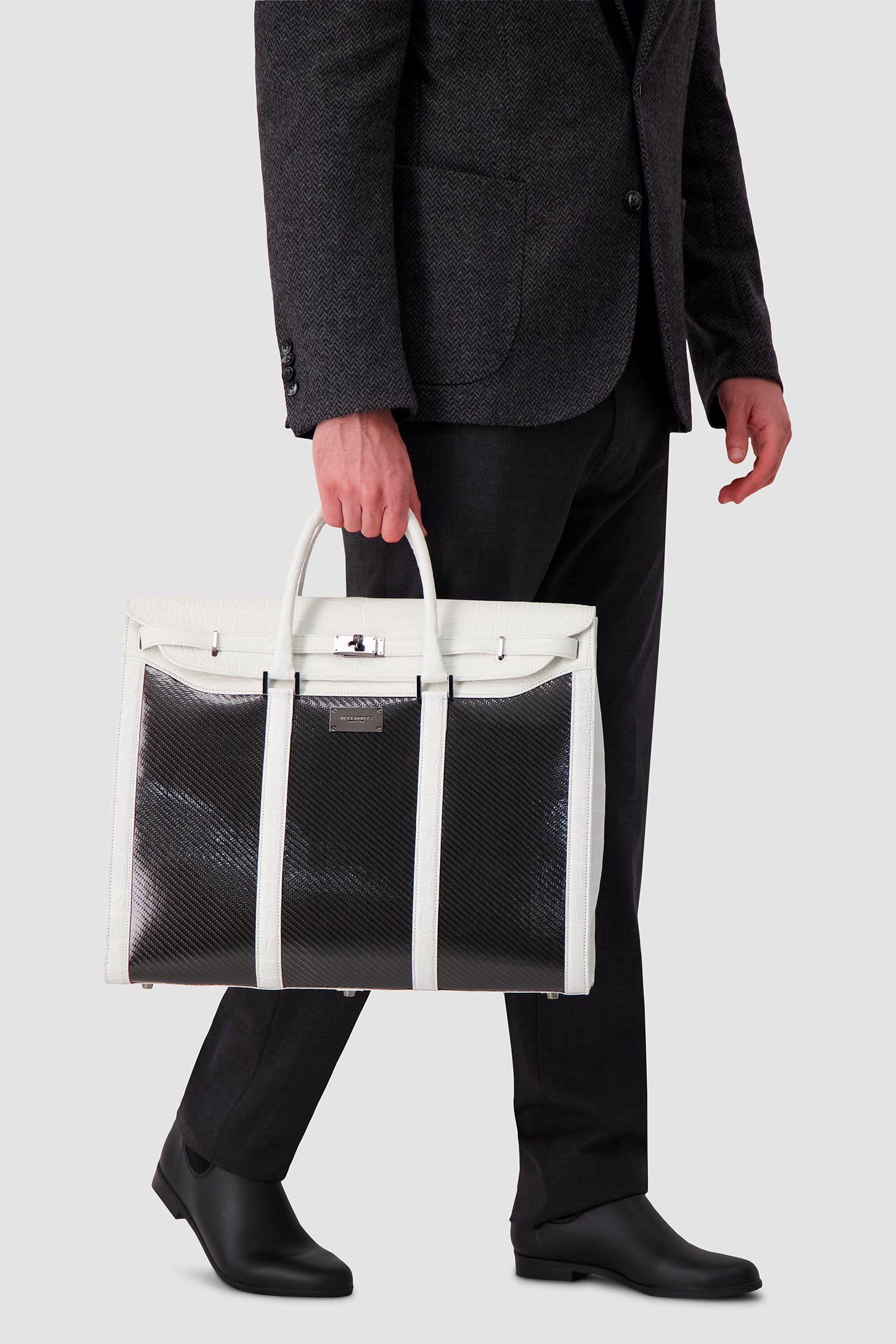 Hettabretz Alligator and Carbon Travel Bag