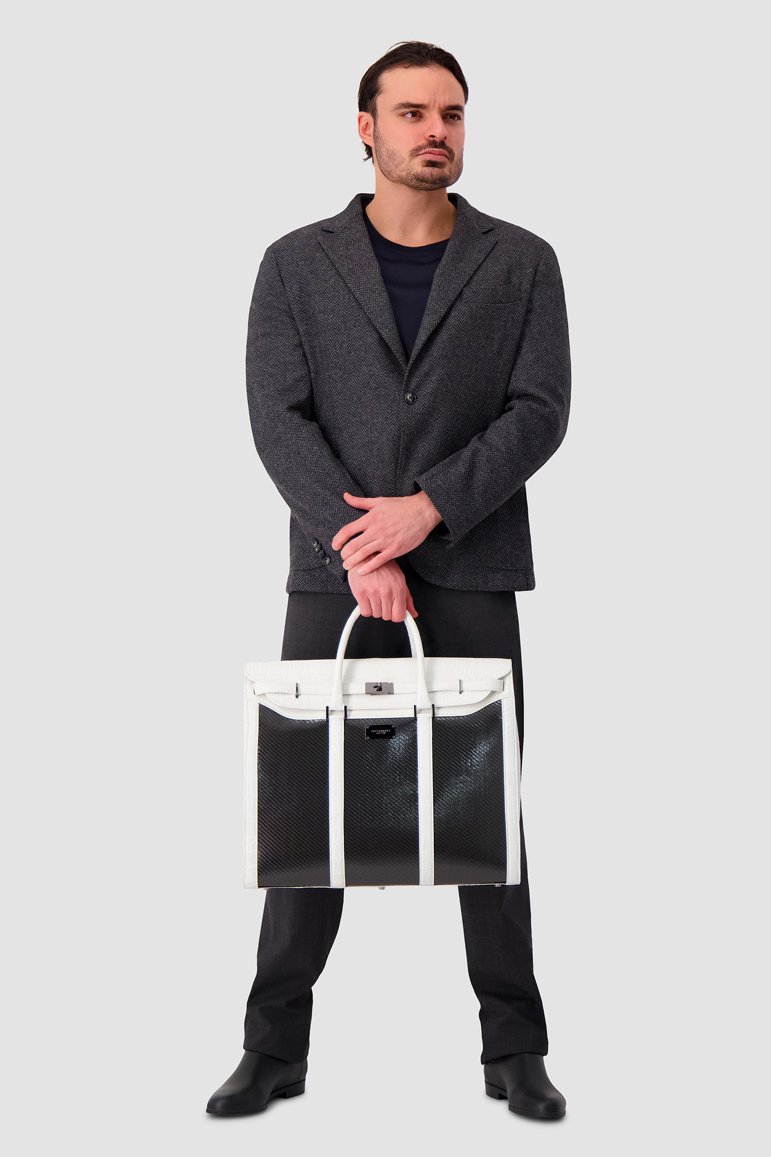 Hettabretz Alligator and Carbon Travel Bag