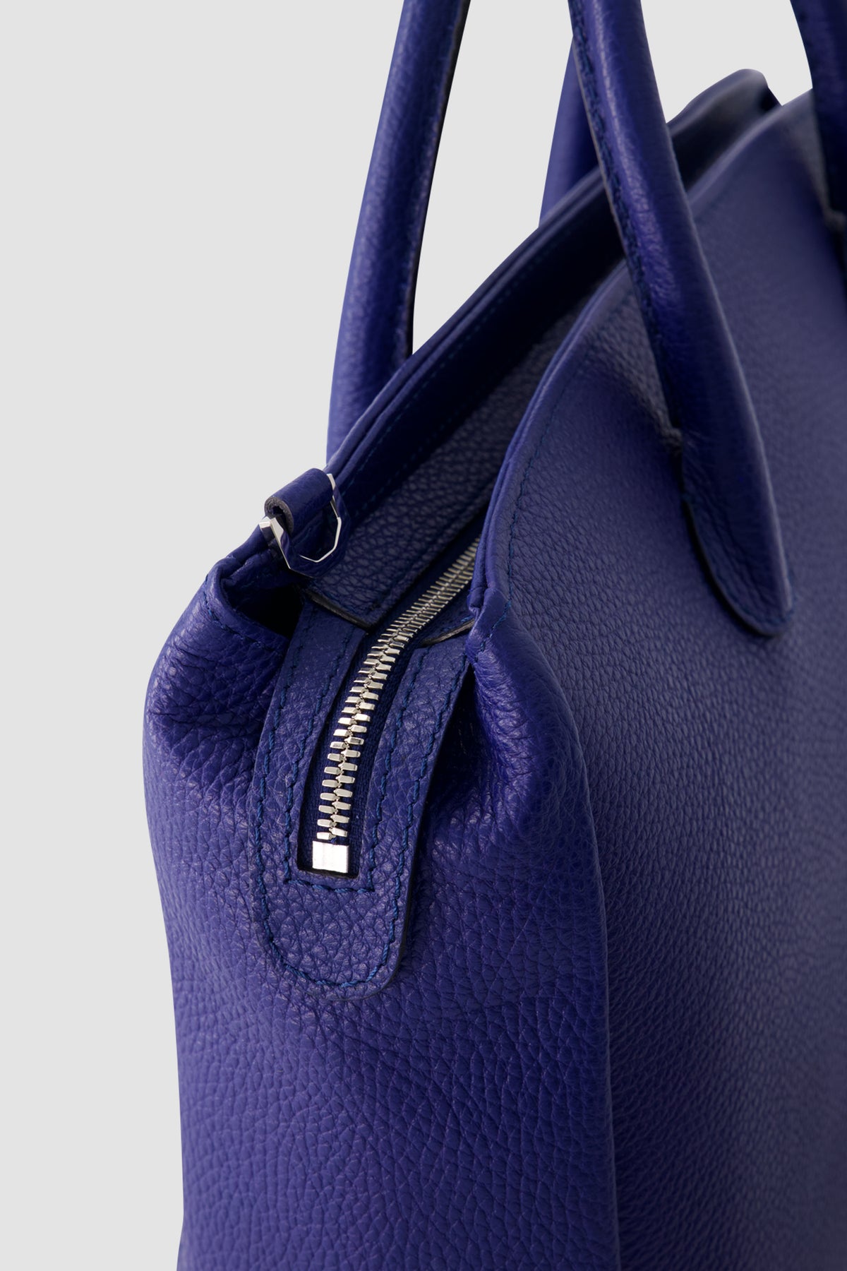 Sac polochon en alligator Artioli