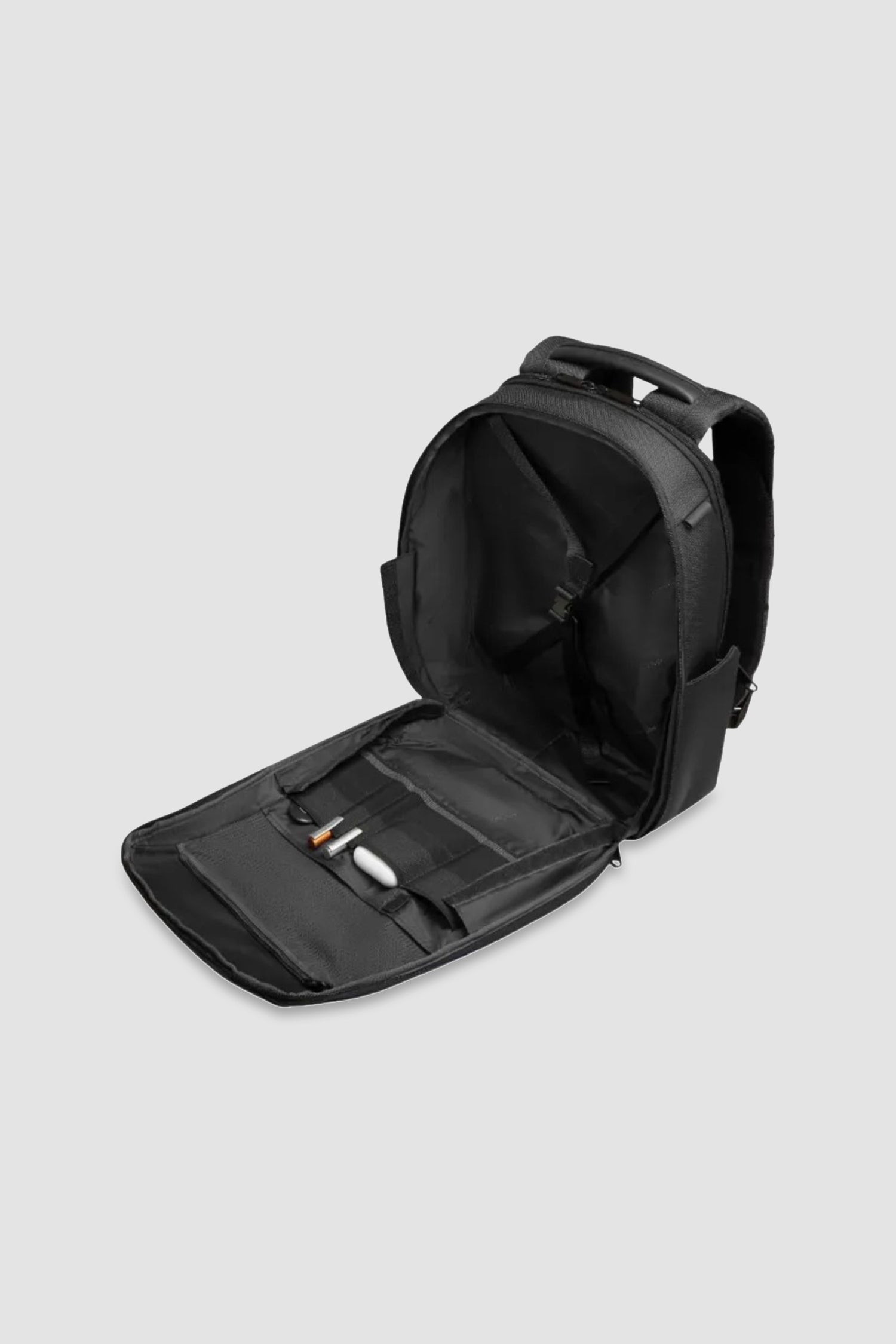 Sac à dos de voyage Piquadro pour ordinateur portable 15,6", en textile recyclé noir