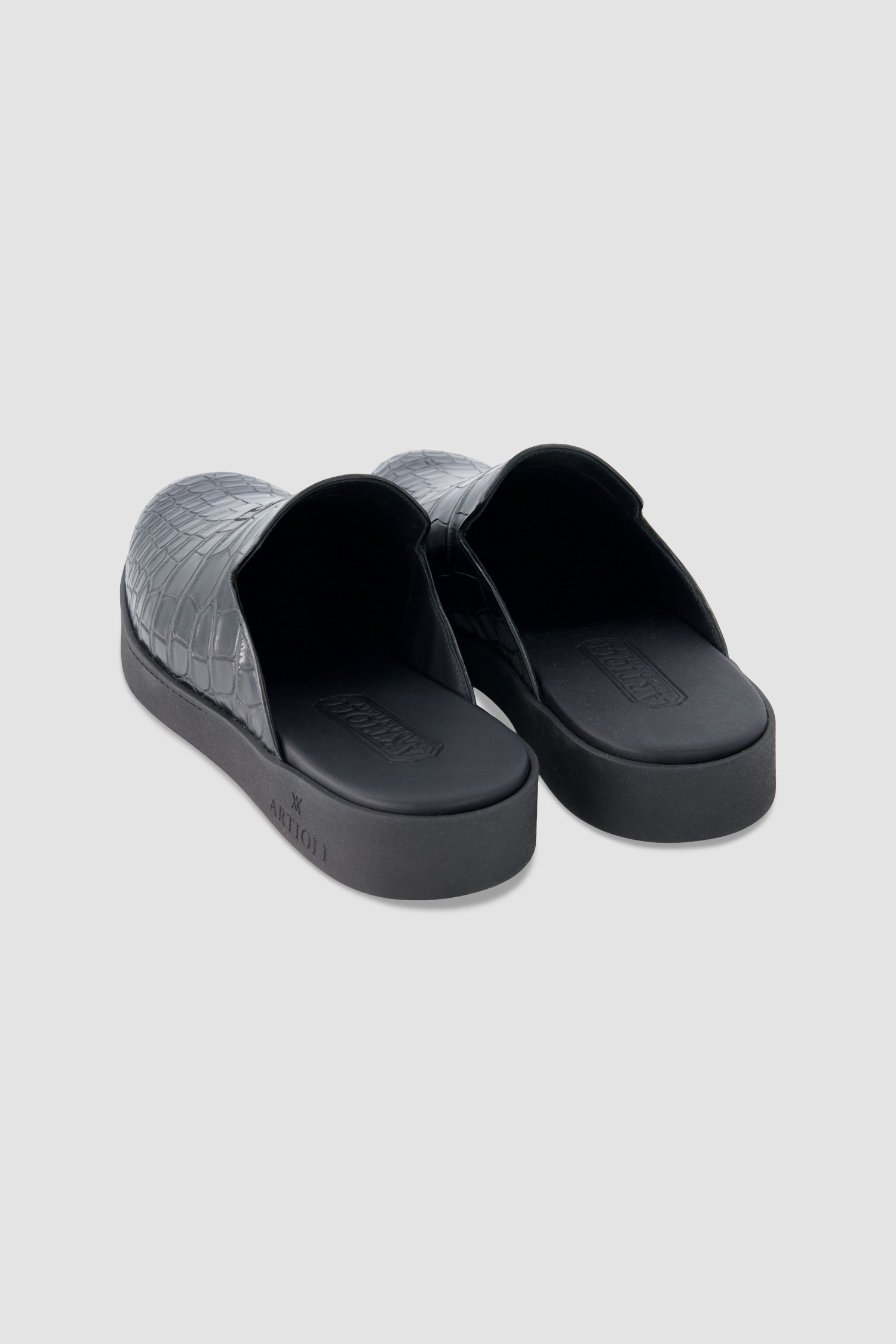 Artioli Alligator Mules